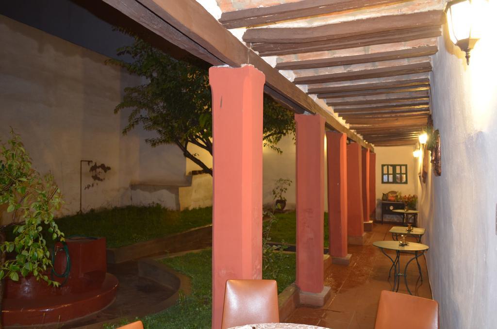 Casa Solariega Hostal B&B Sucre Zewnętrze zdjęcie