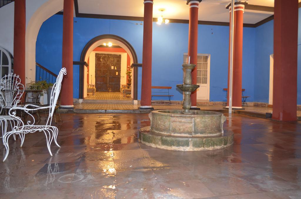 Casa Solariega Hostal B&B Sucre Zewnętrze zdjęcie